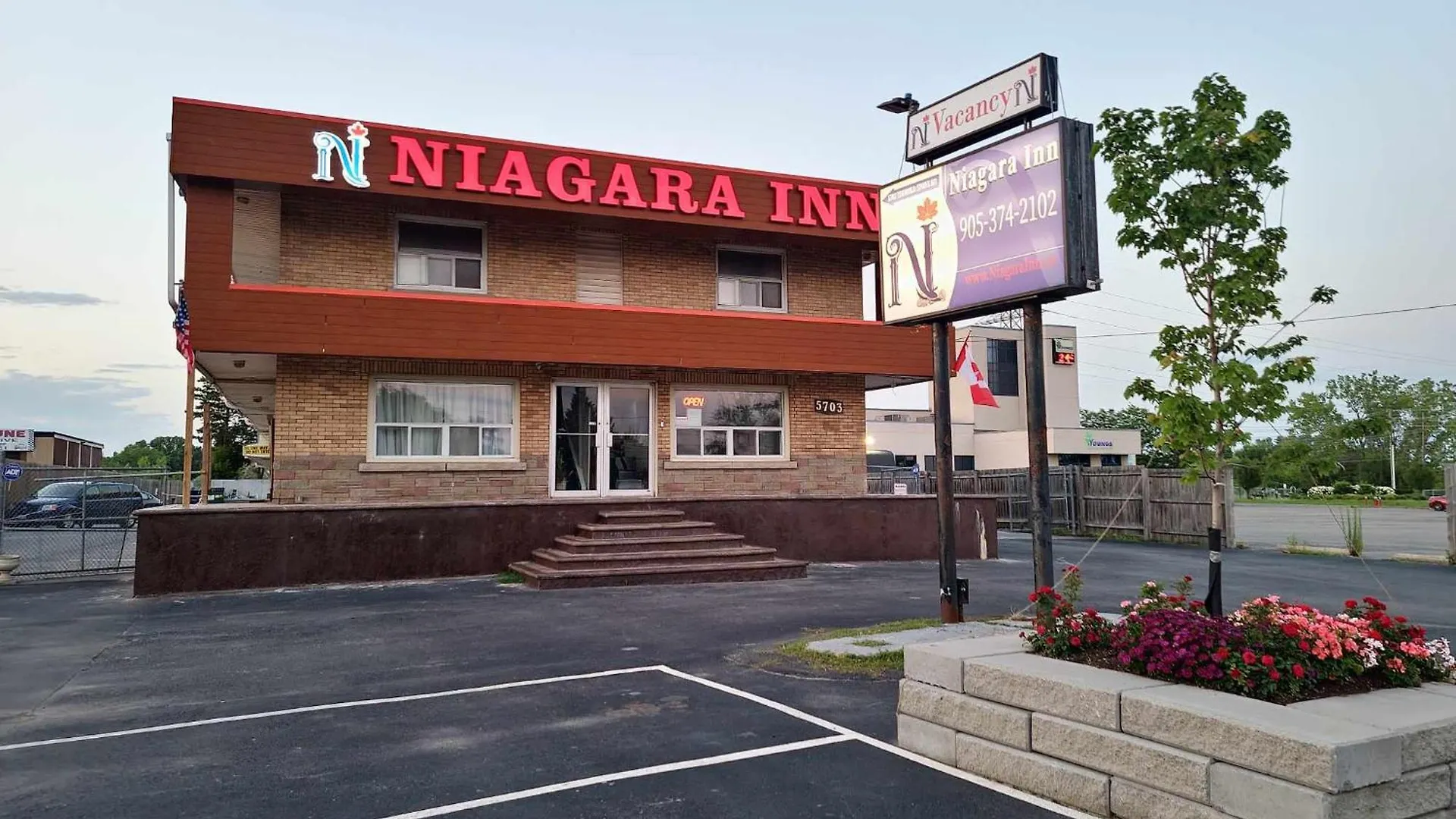 Niagara Inn